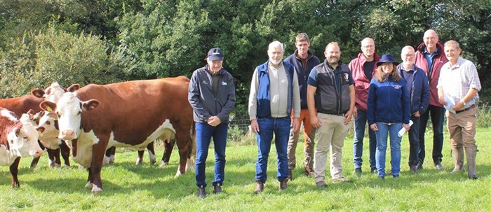 Den danske gruppe med ejerne af Allwoods Herefords