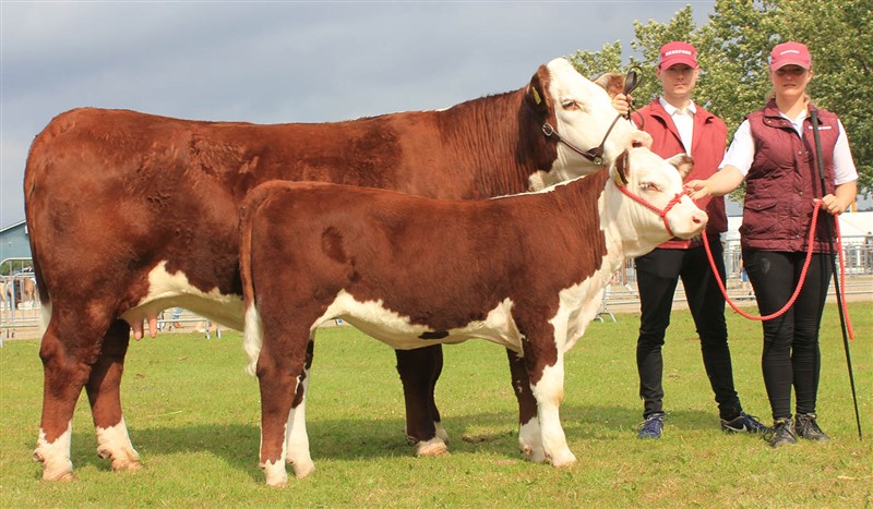 Rosenkær Nicole - mor til Rosenkær Miss Universe